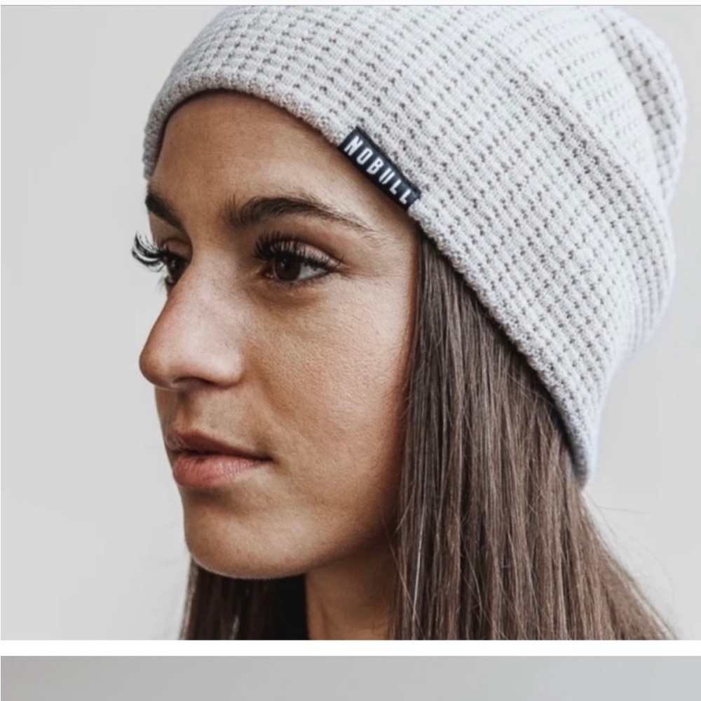 Nobull Glacier Gray Waffle Beanie
